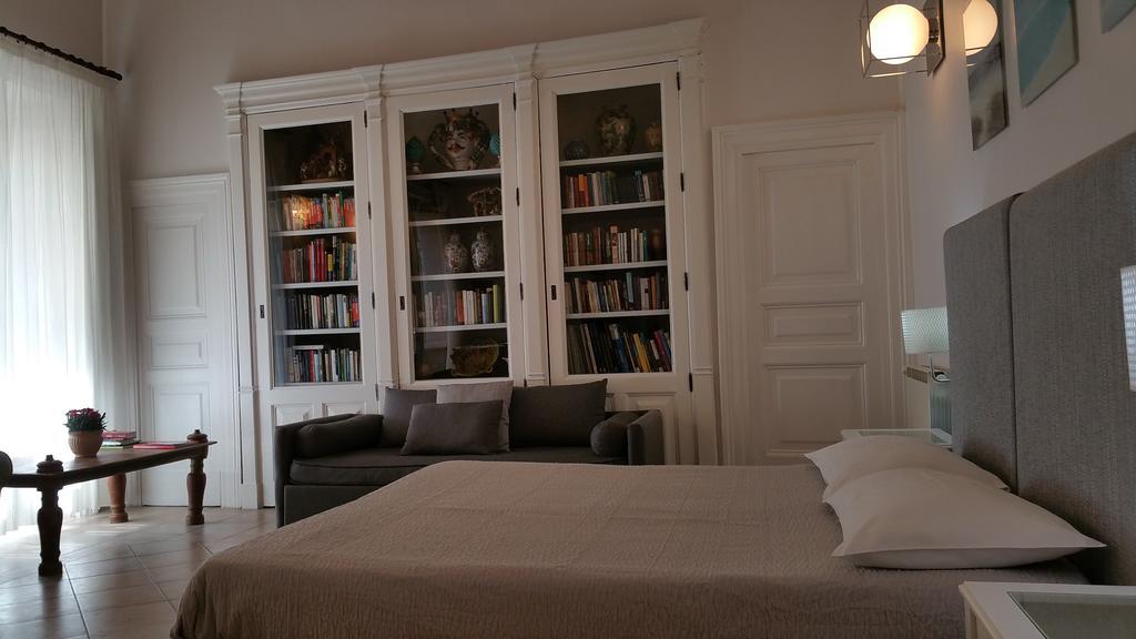 Centro Storico B&B Catánia Buitenkant foto